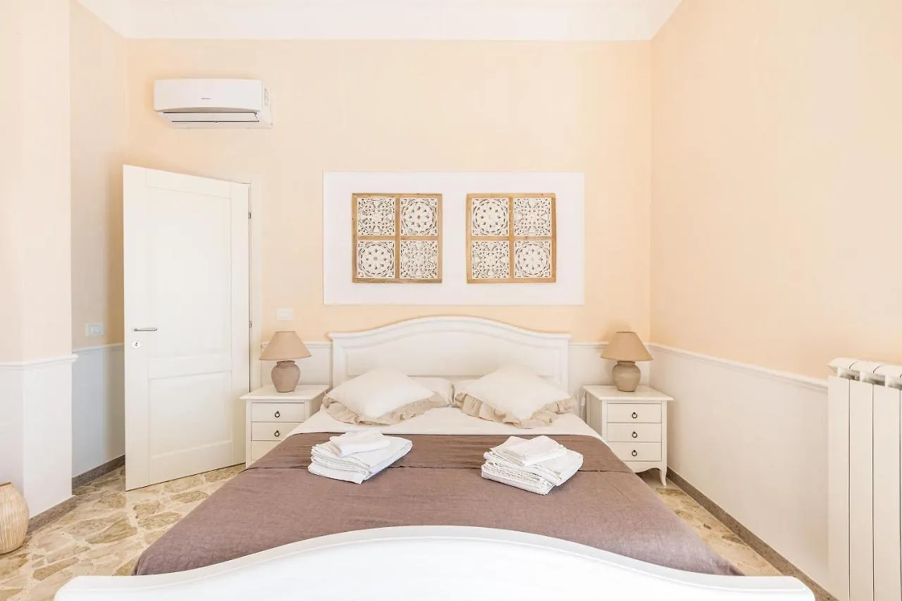Dimora Le Tre Muse Guesthouse Lecce Bed & Breakfast