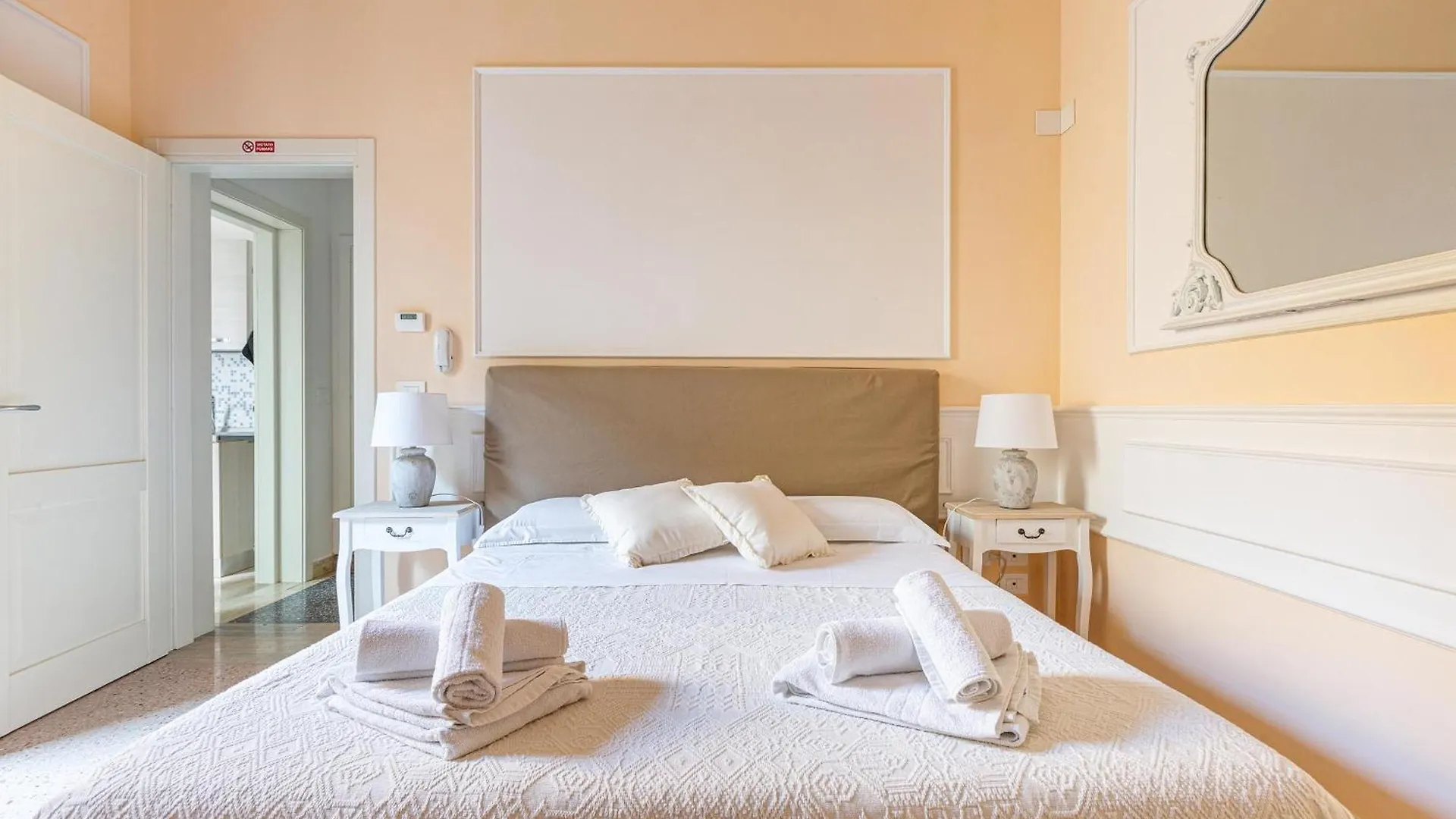 Dimora Le Tre Muse Guesthouse Lecce Italy