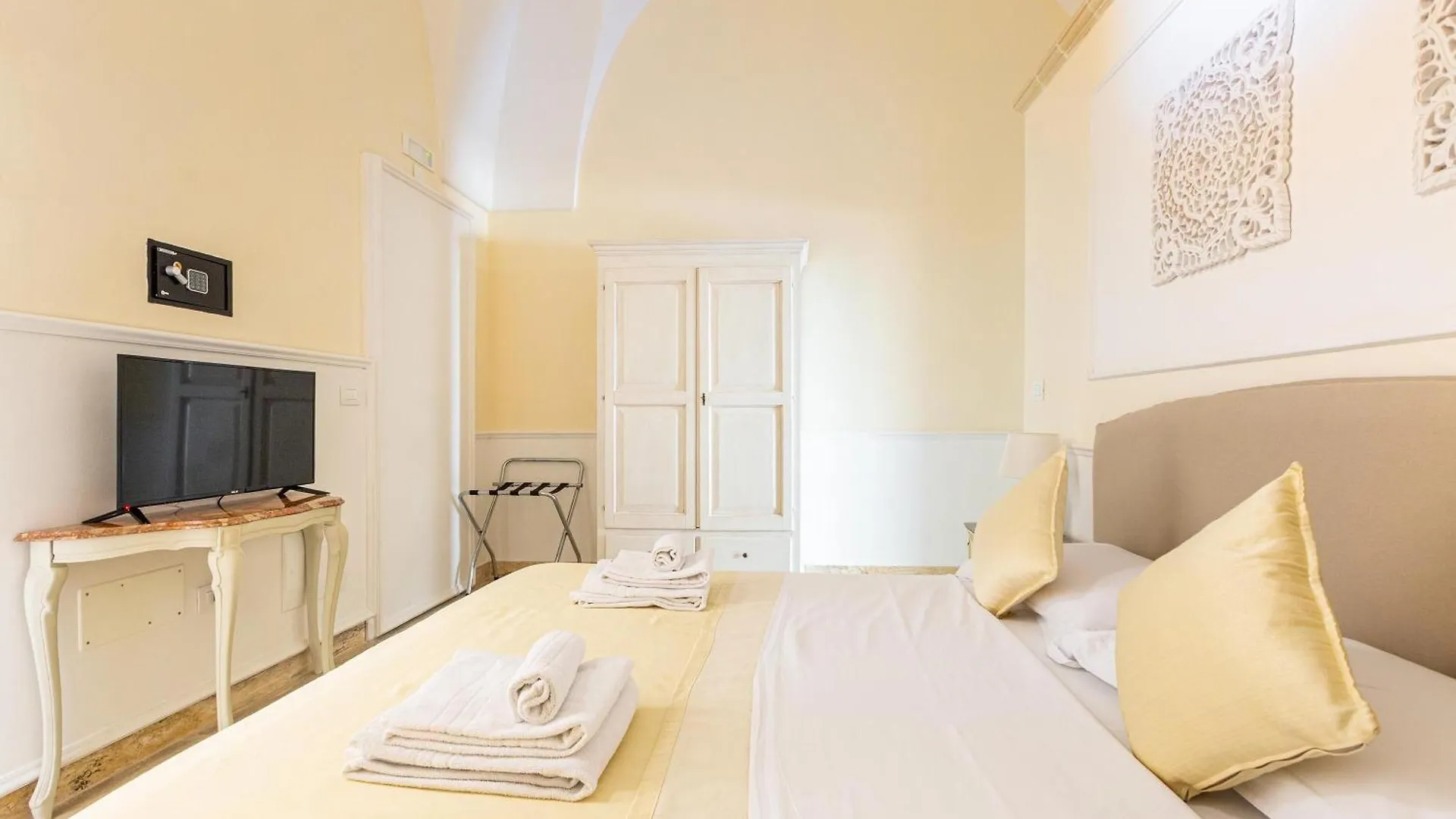 Dimora Le Tre Muse Guesthouse Lecce